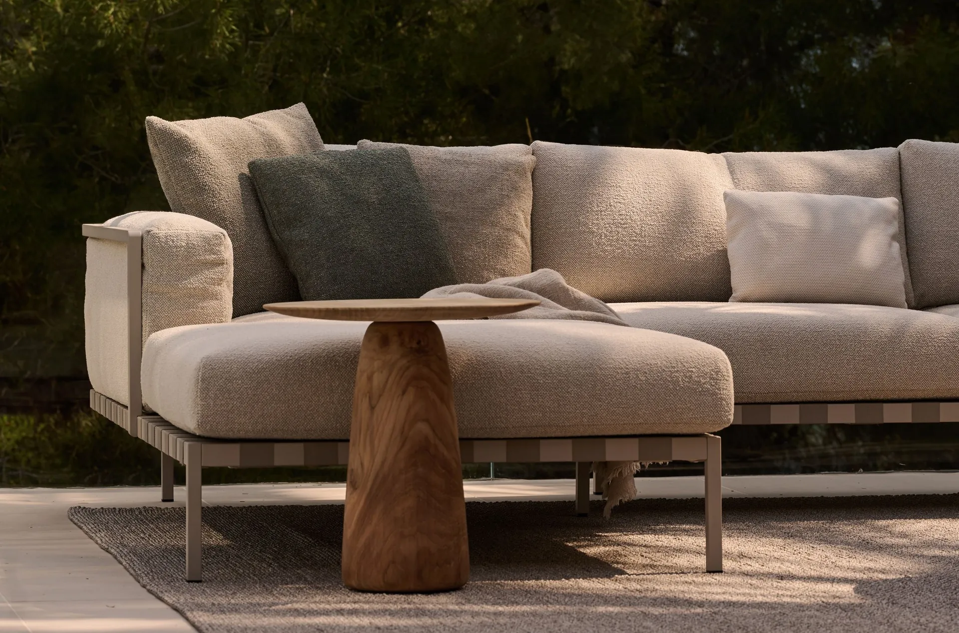 Natal Alu outdoor furniture by Tribù